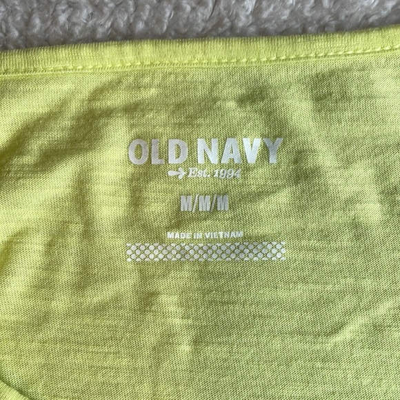 Neon yellow/green lace overlay top - Picture 3 of 3